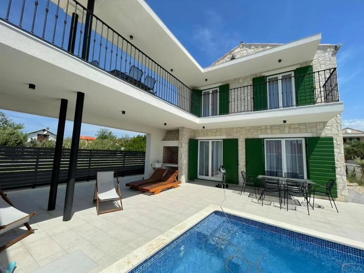 Villa Pietra Lucente Privlaka  Croatia